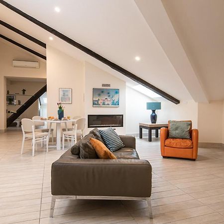 Les Maisons Napoli Bagian luar foto