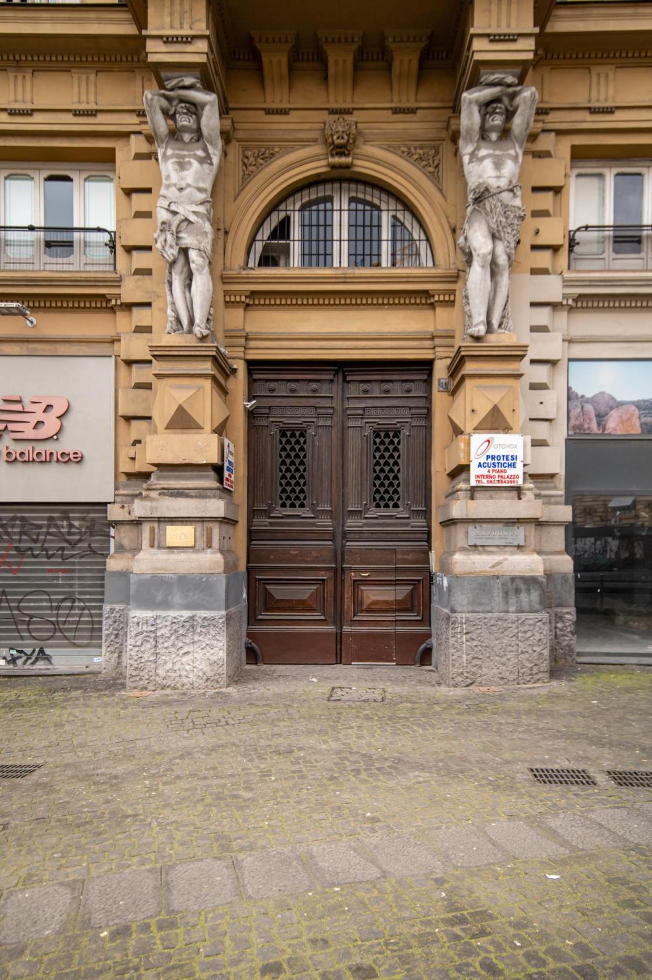 Les Maisons Napoli Bagian luar foto
